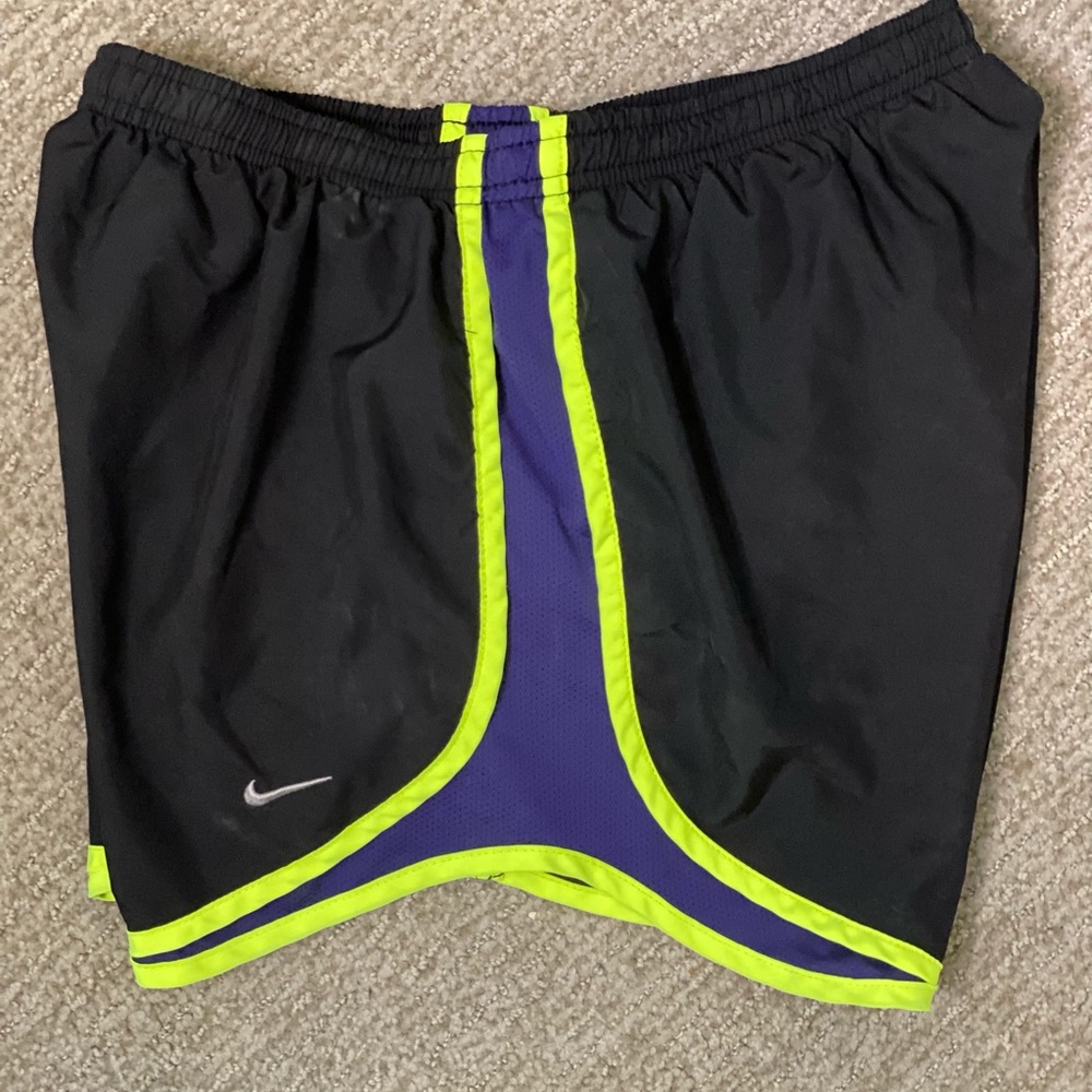 Nike women’s running shorts